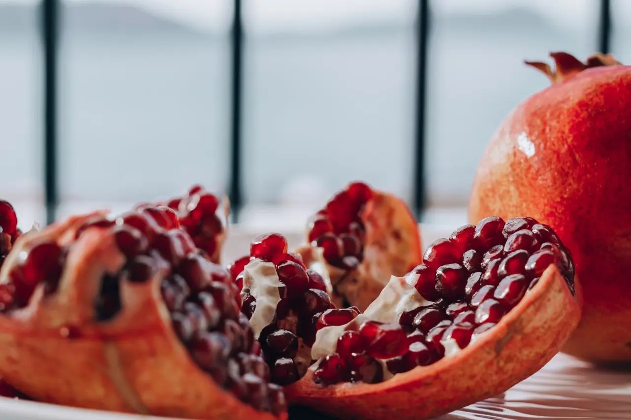 Can Pomegranate Cause Gas Image