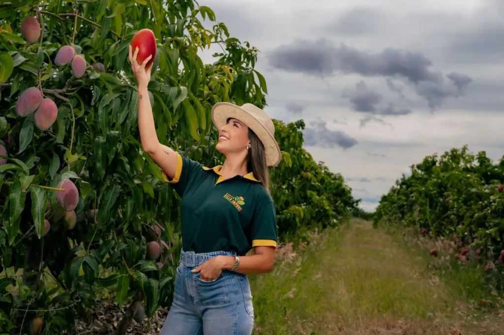 Eating Mango Before Colonoscopy Image