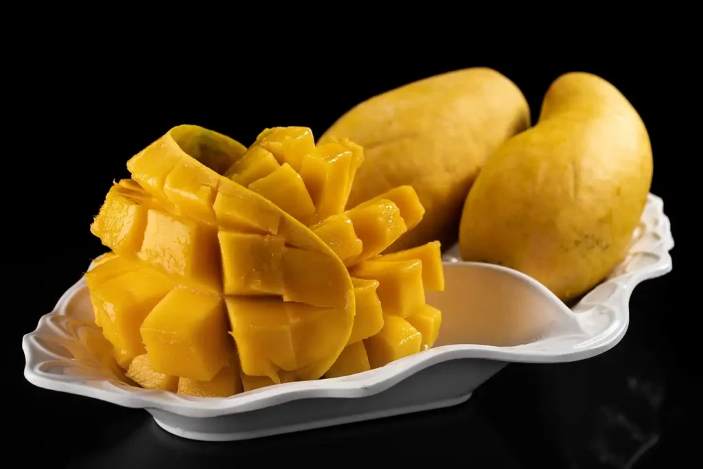 How to Balance Mango with Other Foods in a PCOS-Friendly Diet? Image