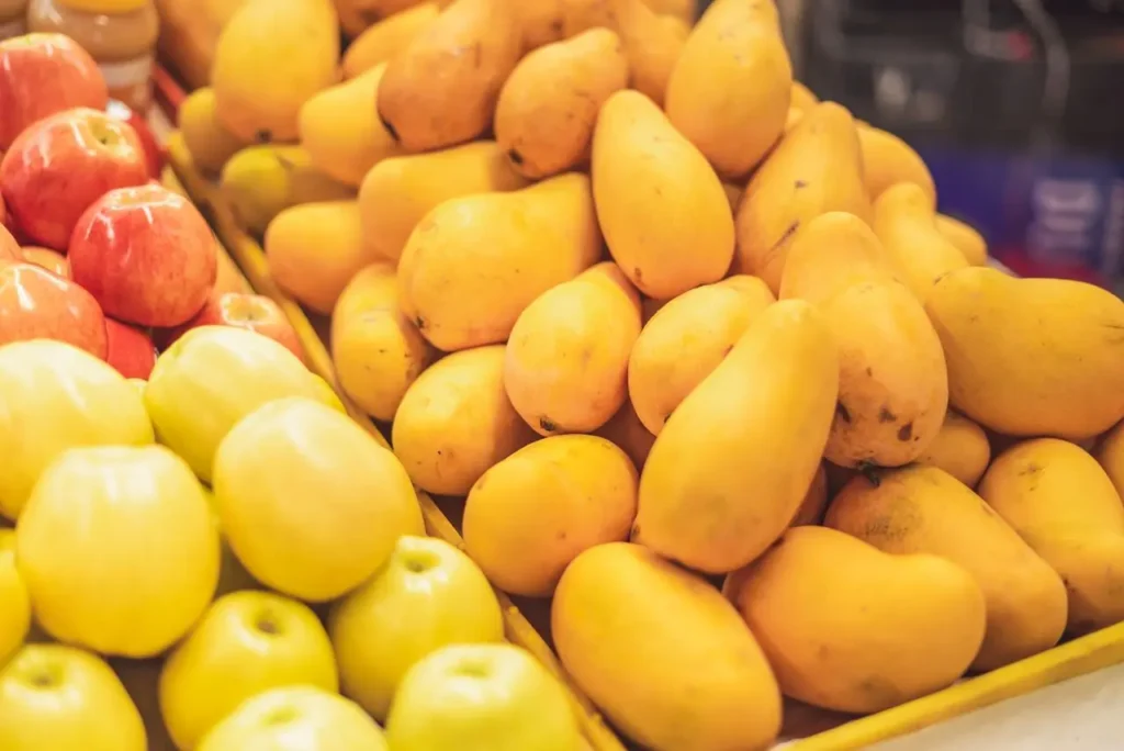 mango safe during jaundice Image