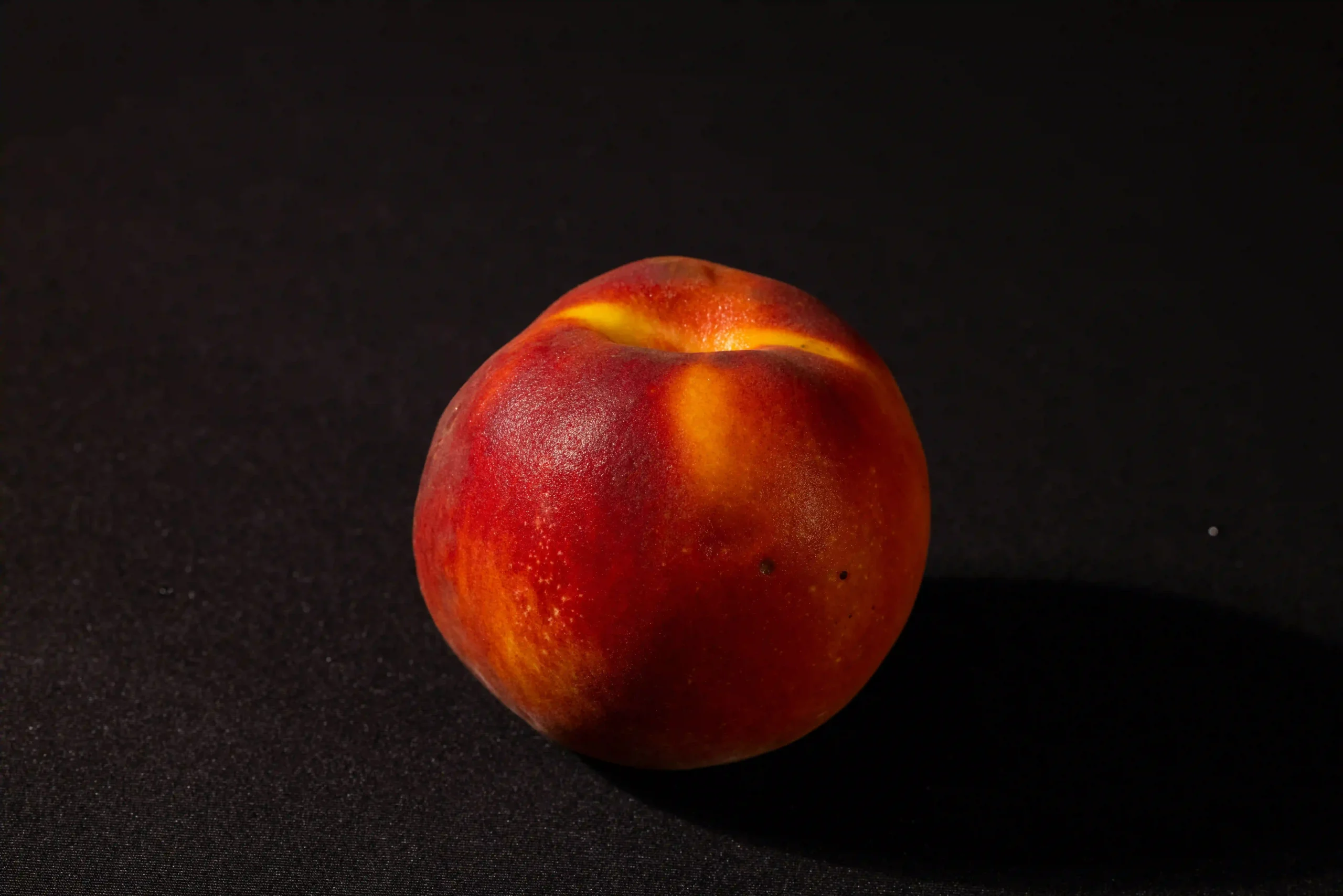 Can I Eat Peaches While Pregnant? Image