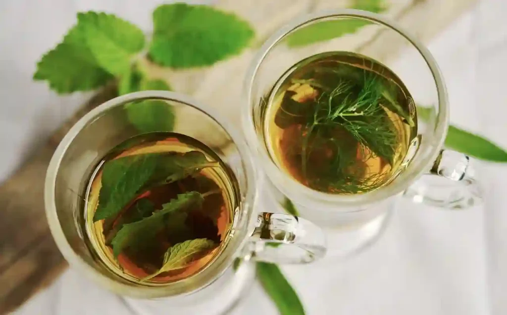 5 Herbal Teas to Detoxify and Cool the Body Image