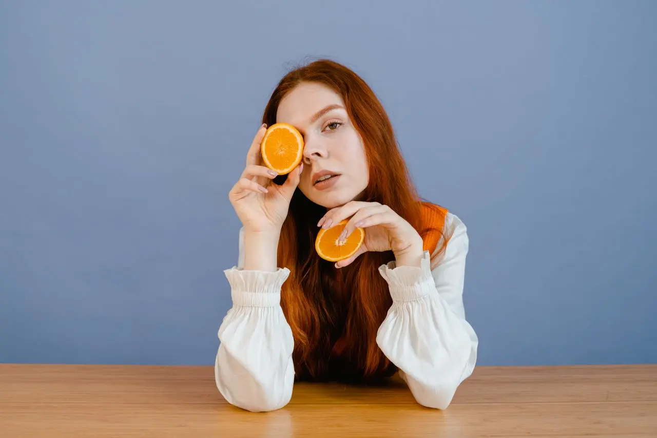 Is Eating Oranges While Pregnant Safe Image