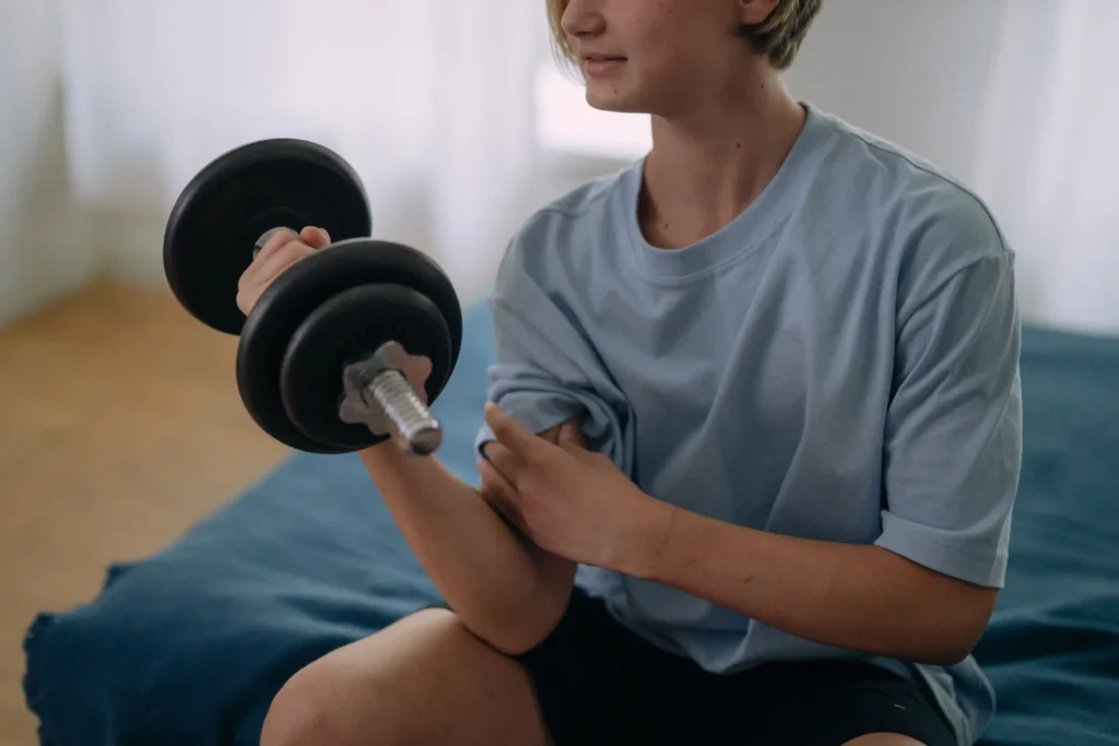 Does the Gym Stunt Your Growth? Image