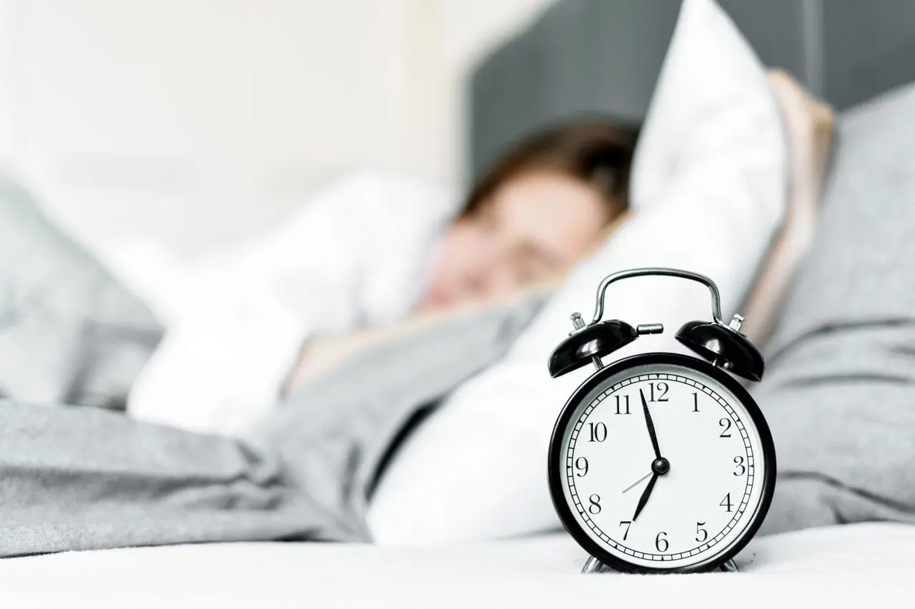 how to reset your sleep schedule naturally Image